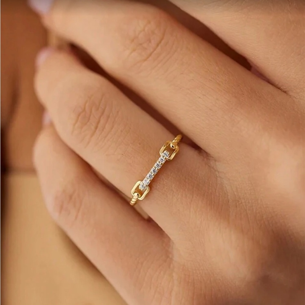 Simple Gold Ring ✨🌹